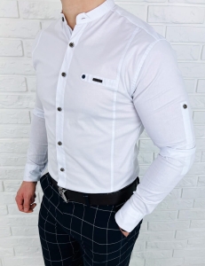 Biała męska koszula slim fit ze stójką z ozdobną blaszką 0212/1