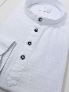Koszula męska biała bawełniana slim fit ze stójką z długim rękawem VP1