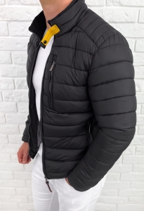 Czarna pikowana kurtka przejściowa męska slim fit 179-1
