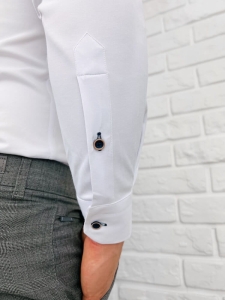 Biała koszula slim fit z kołnierzem ozdobne guziki Rs-1100