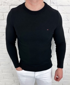 Czarny sweter męski dopasowany znaczek 3455