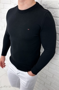 Czarny sweter męski dopasowany znaczek 3455