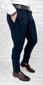 Granatowe eleganckie spodnie męskie slim fit 1992