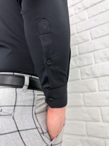 Czarna koszula z krytą plisą slim fit z kołnierzem męska RS-1070