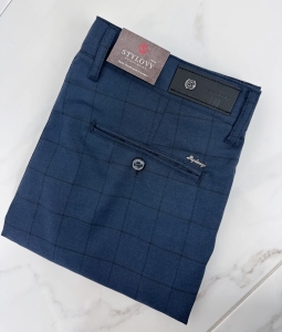 Granatowe eleganckie spodnie męskie slim fit w czarną kratę 2036