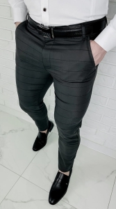 Ciemnoszare eleganckie spodnie slim fit w czarną kratę 2034