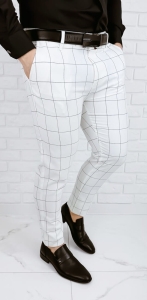 Eleganckie spodnie w czarną kratę slim fit złamana biel Stylovy 2037