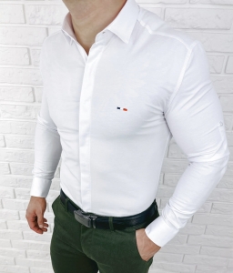 Biała koszula męska slim fit z kołnierzem zakryta plisa 2010