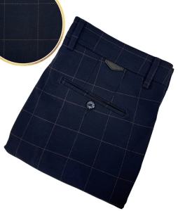 Granatowe spodnie męskie w kratę brązową slim fit 3018 290