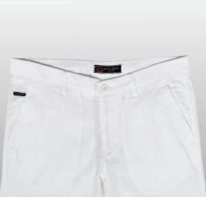 Spodenki męskie białe szorty chinosy bawełniane slim fit 250