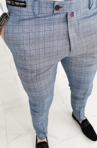 Jasnoniebieskie eleganckie spodnie slim fit w ciemną kratę EKO 2-3