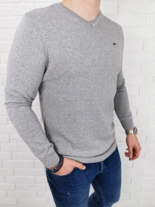 Szary męski sweter w serek znaczek 3454
