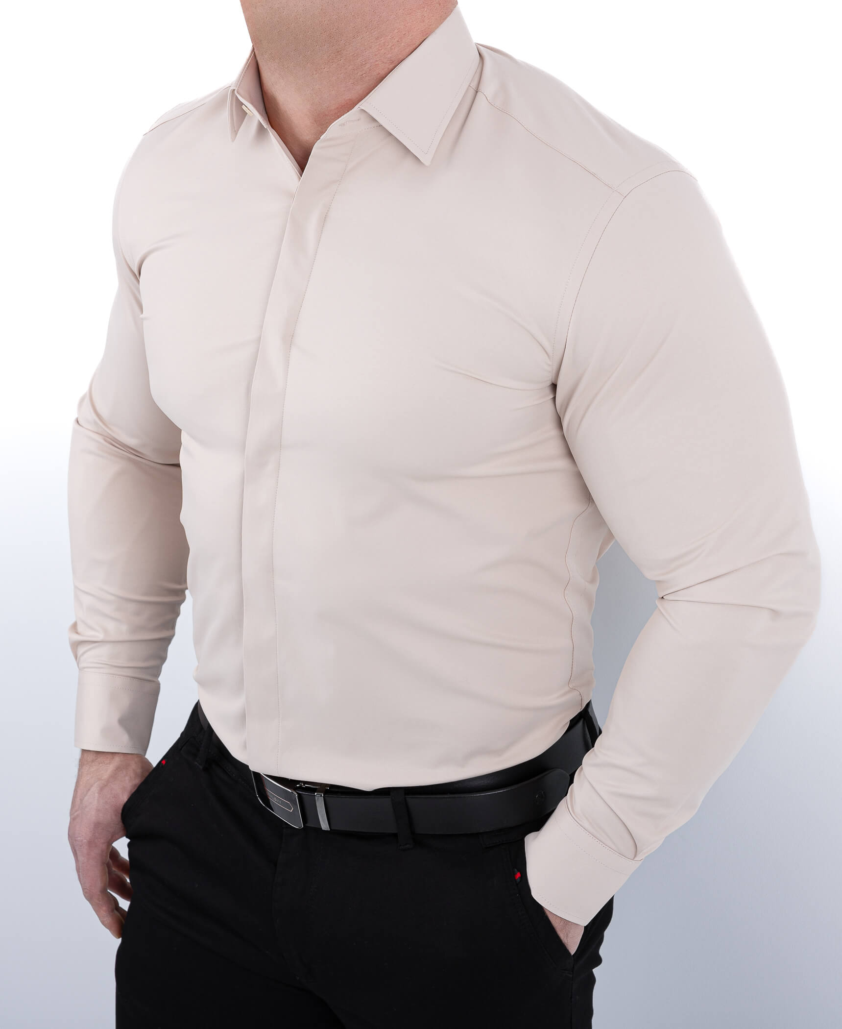 Beżowa koszula męska slim fit z kołnierzem i krytą plisą RS-1070